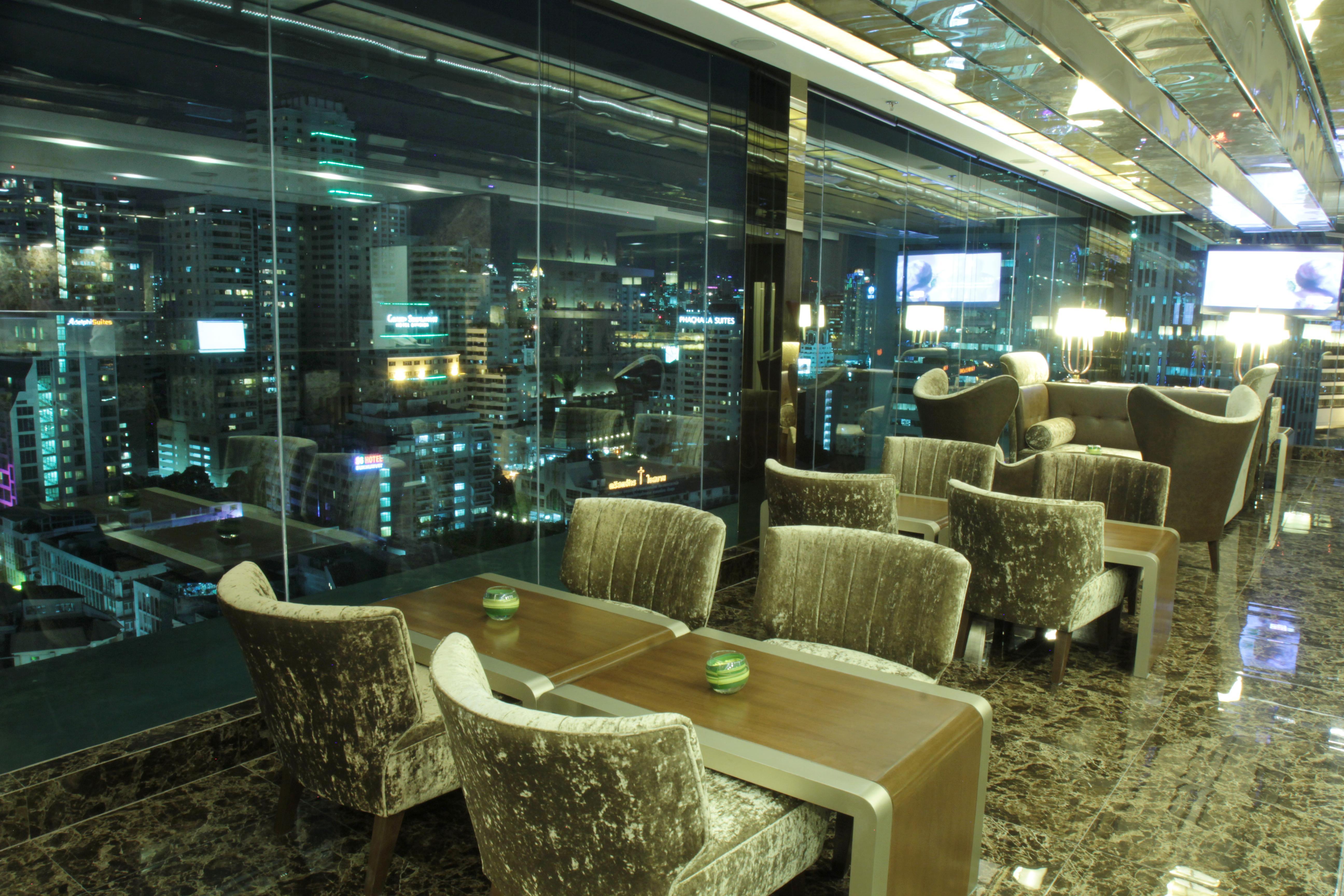 Hotel Ramada By Wyndham Bangkok Sukhumvit 11 Zewnętrze zdjęcie