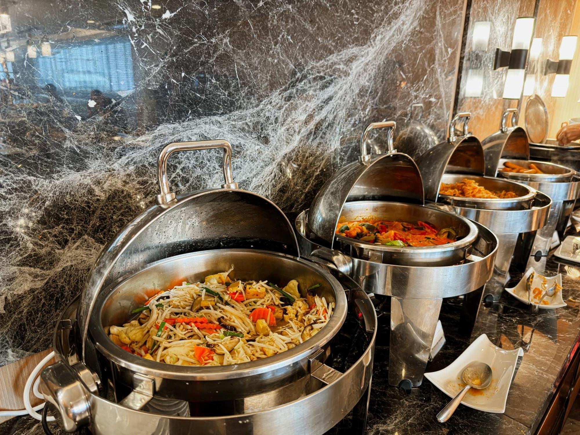 Hotel Ramada By Wyndham Bangkok Sukhumvit 11 Zewnętrze zdjęcie